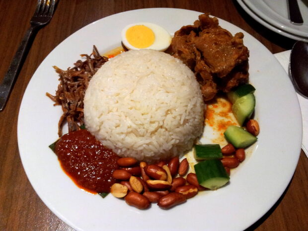 Franchise it or License it? A Plate of Nasi Lemak